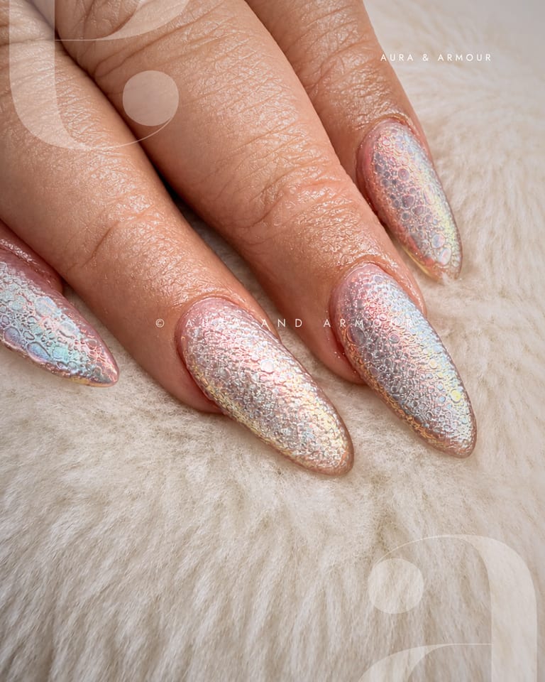 Nude cat eye bubble nails